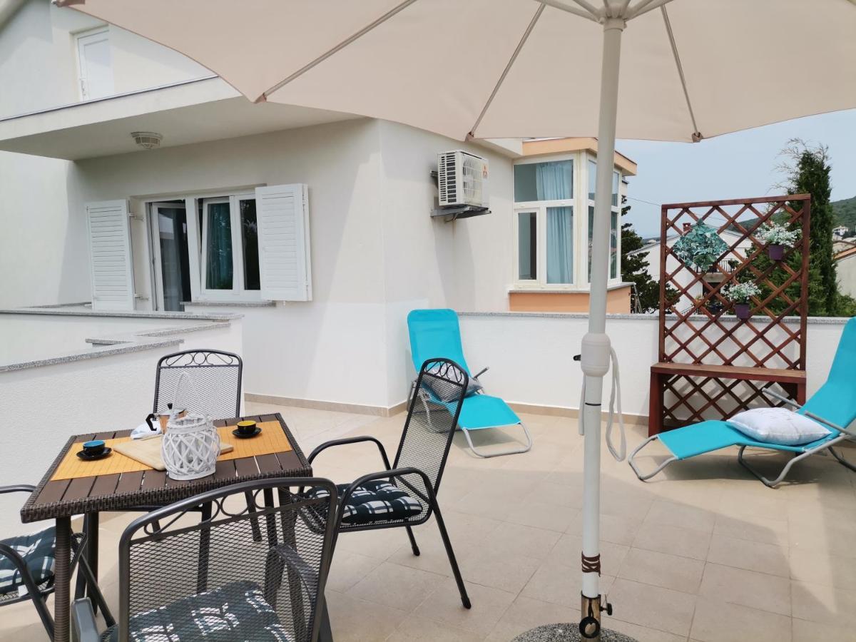 Apartments Relax Punat Bagian luar foto