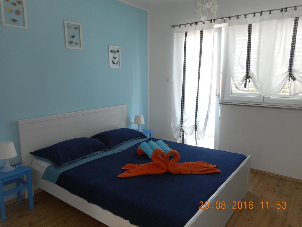 Apartments Relax Punat Bagian luar foto