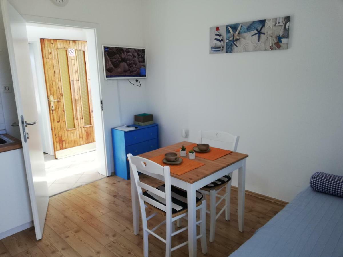 Apartments Relax Punat Bagian luar foto